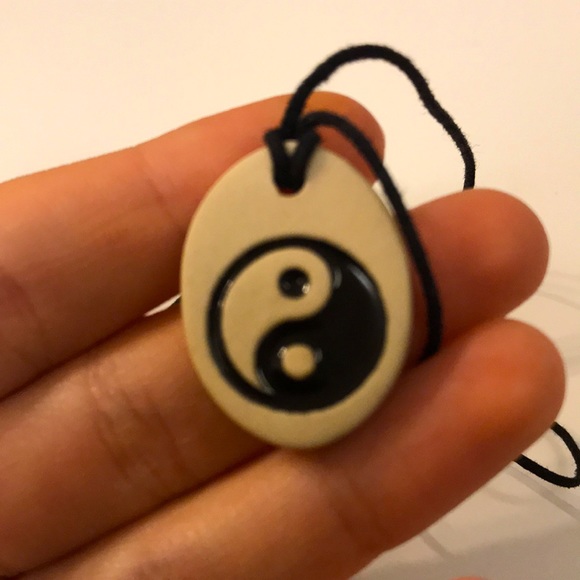 Yin Yang Stone necklace - Picture 2 of 2